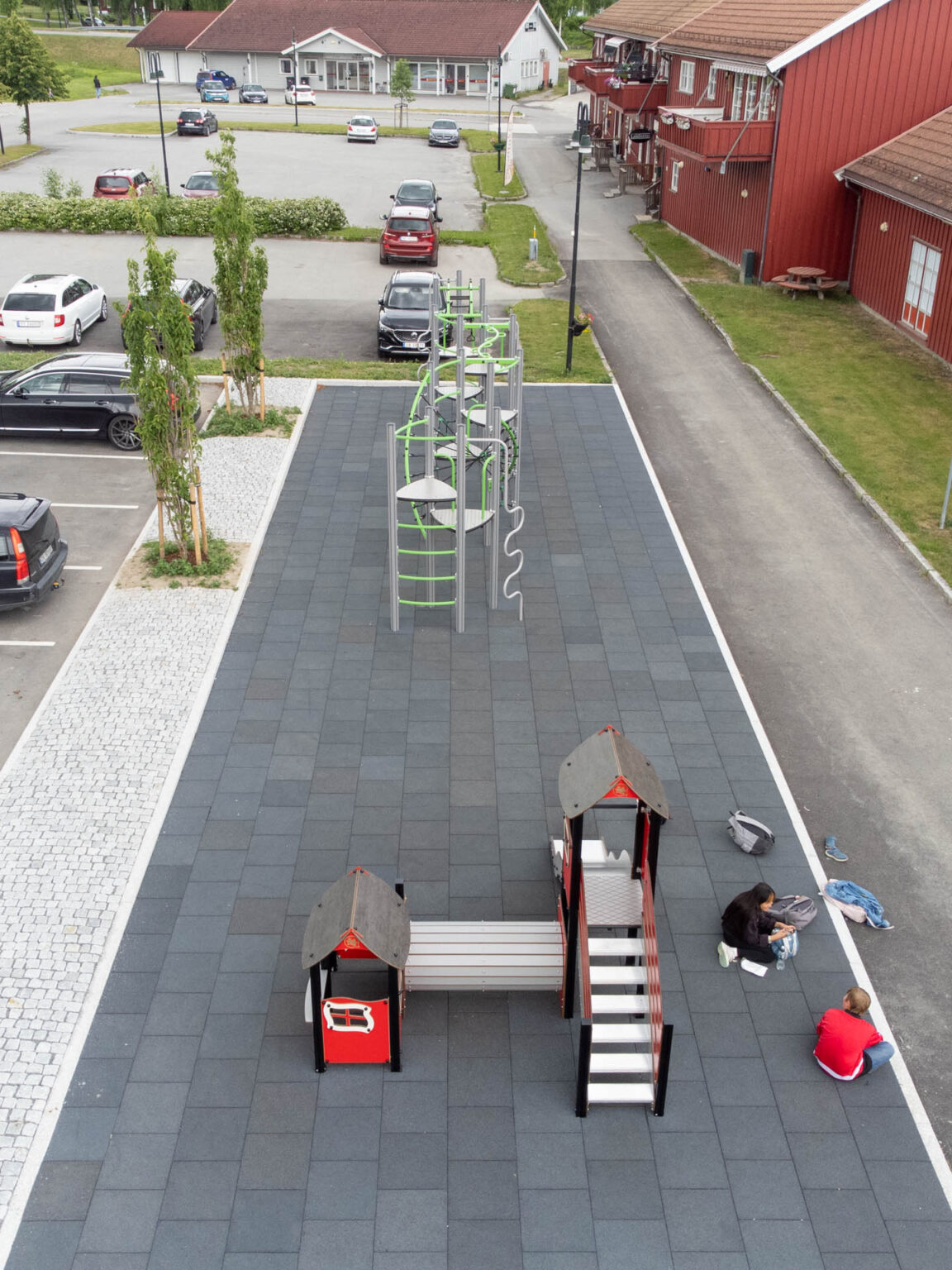 Lekestativ på lekeplass