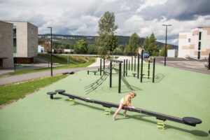 Lekeapparater til skole